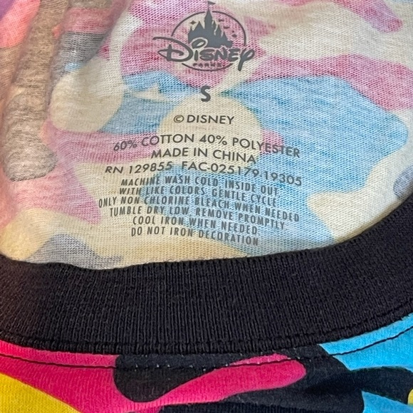 CLOSET CLEAN OUT!!
BNWOT - Mickey Camo T-shirt - Picture 4 of 4